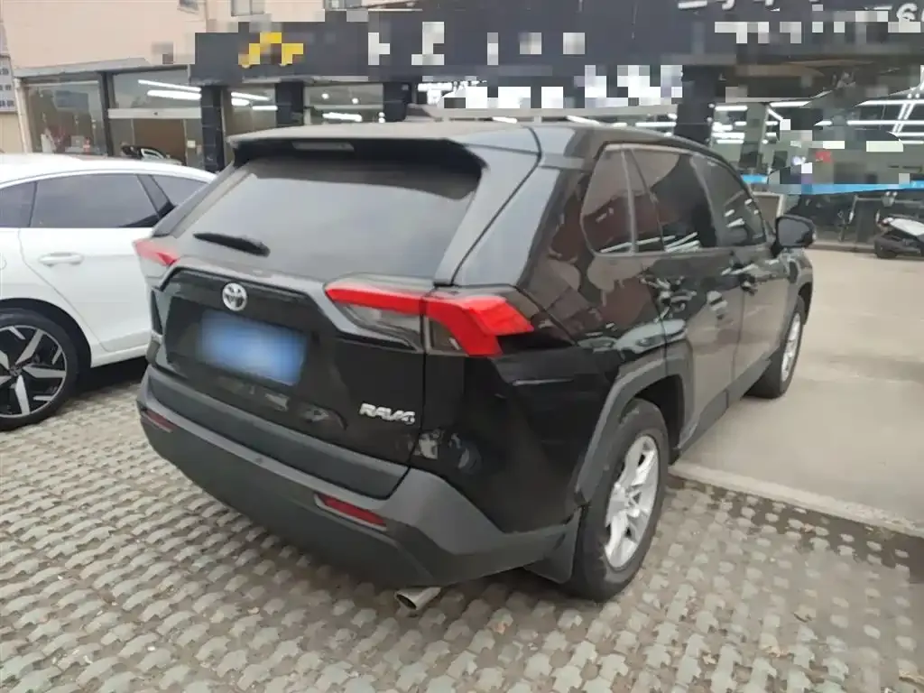 Toyota RAV4 2022 из CN, фото 7