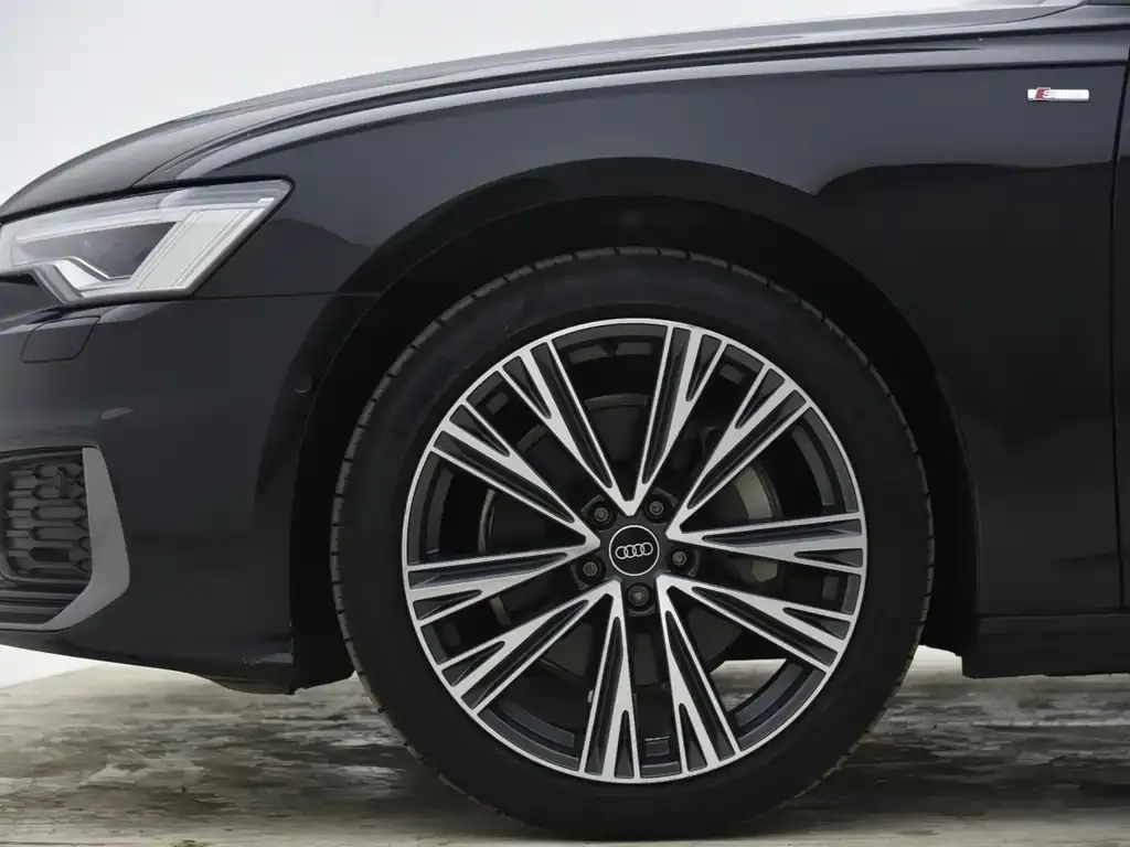 Audi A6L 2022 из CN, фото 3