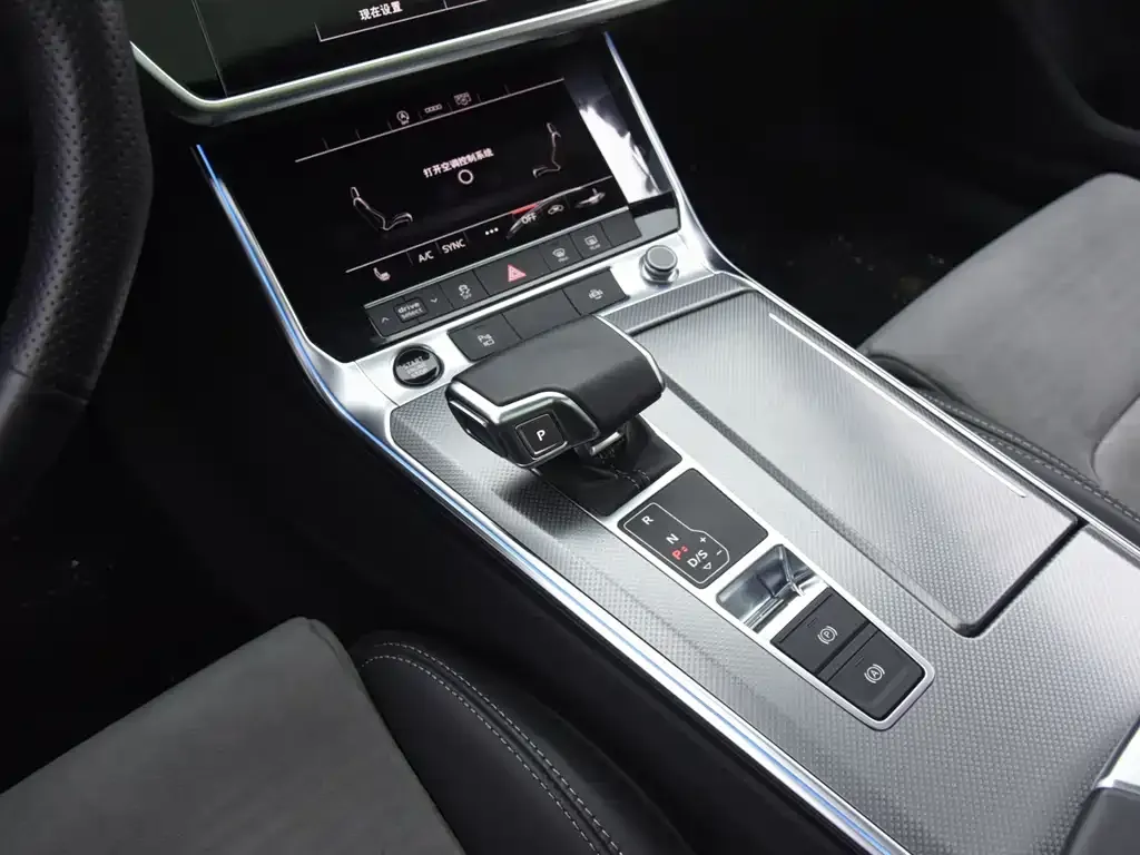 Audi A6L 2022 из CN, фото 8