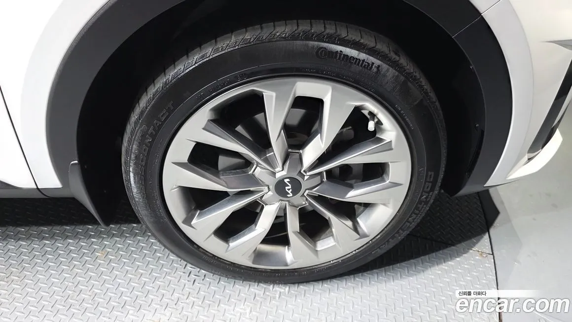 Kia Sorento — фото 6