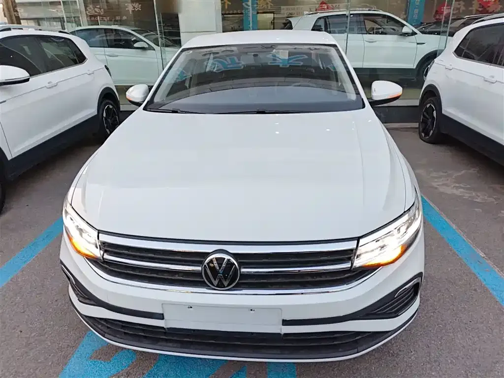 Volkswagen Bora 2024 из CN, фото 4
