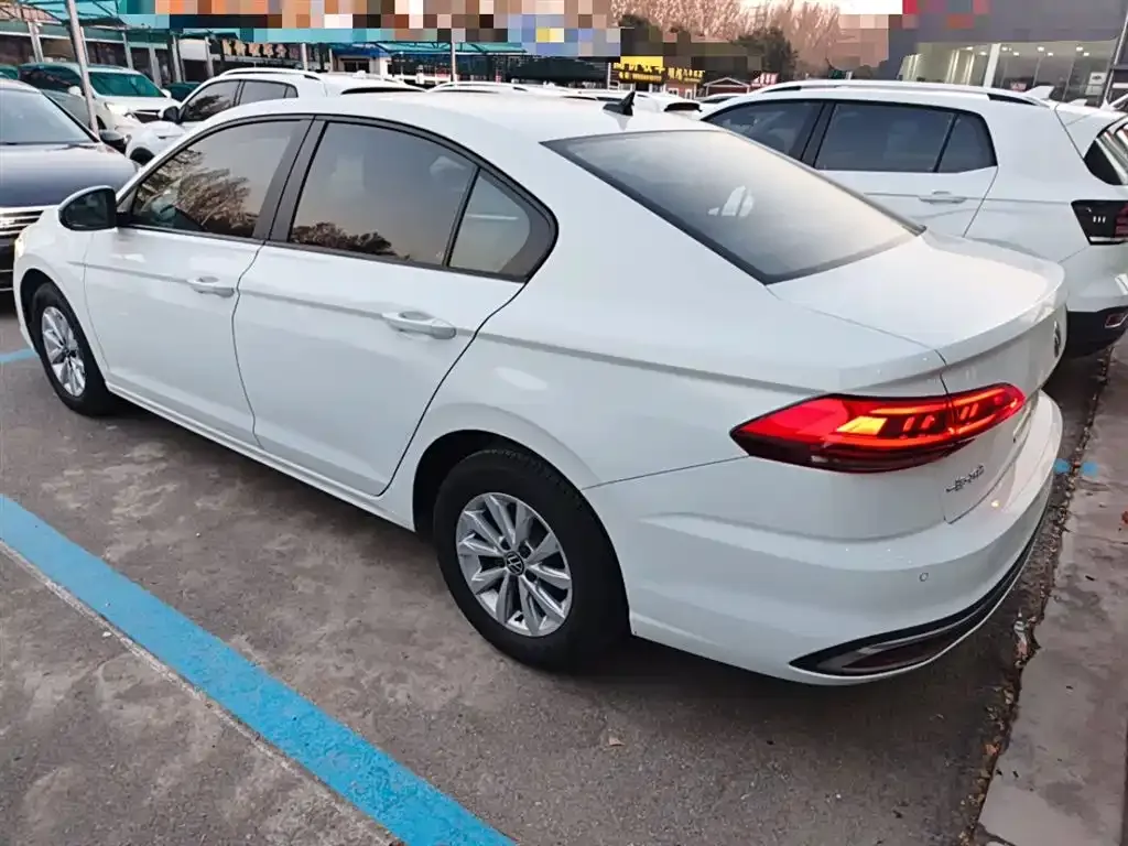 Volkswagen Bora 2024 из CN, фото 7