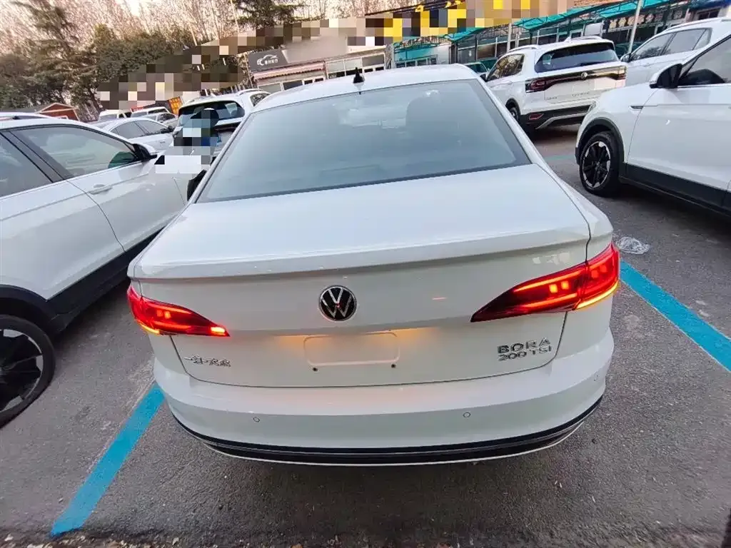 Volkswagen Bora 2024 из CN, фото 8