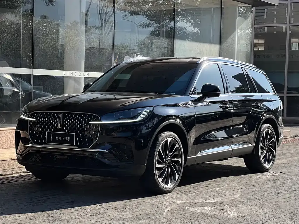 Lincoln Aviator 2024 из CN, фото 1