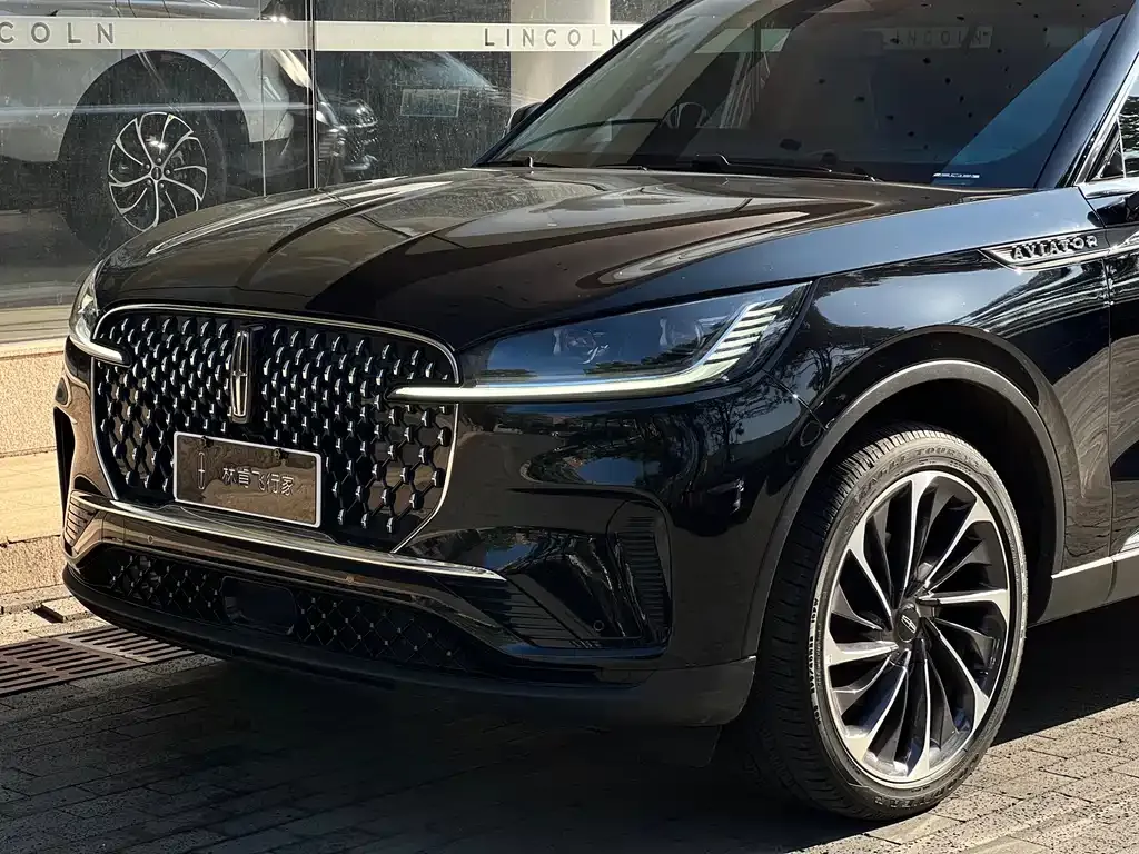Lincoln Aviator 2024 из CN, фото 6