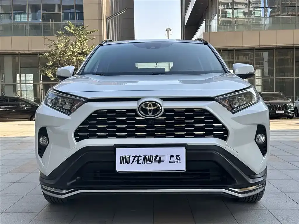 Toyota RAV4 2022 из CN, фото 3