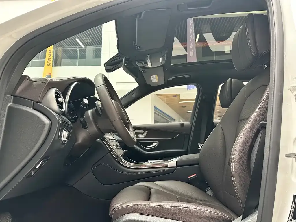Mercedes-Benz GLC 2021 из CN, фото 10