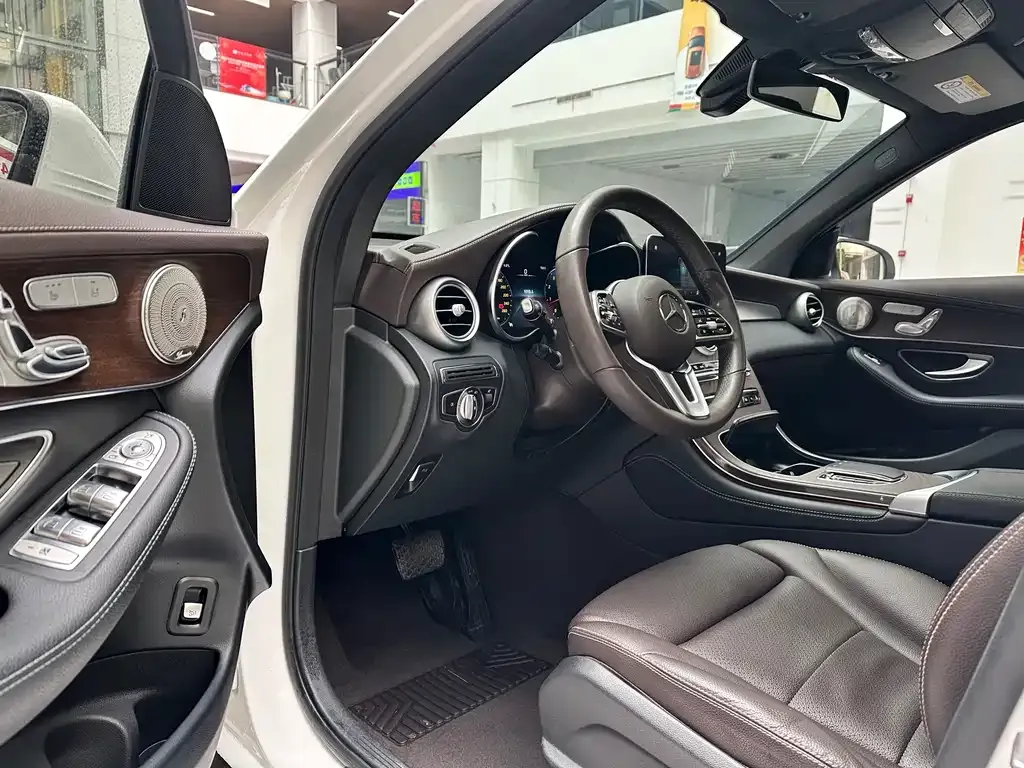 Mercedes-Benz GLC 2021 из CN, фото 8