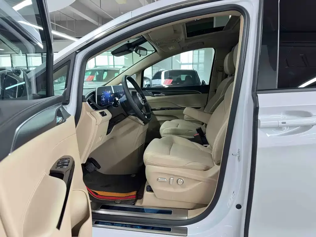 Buick GL8 Hybrid 2025 из CN, фото 9