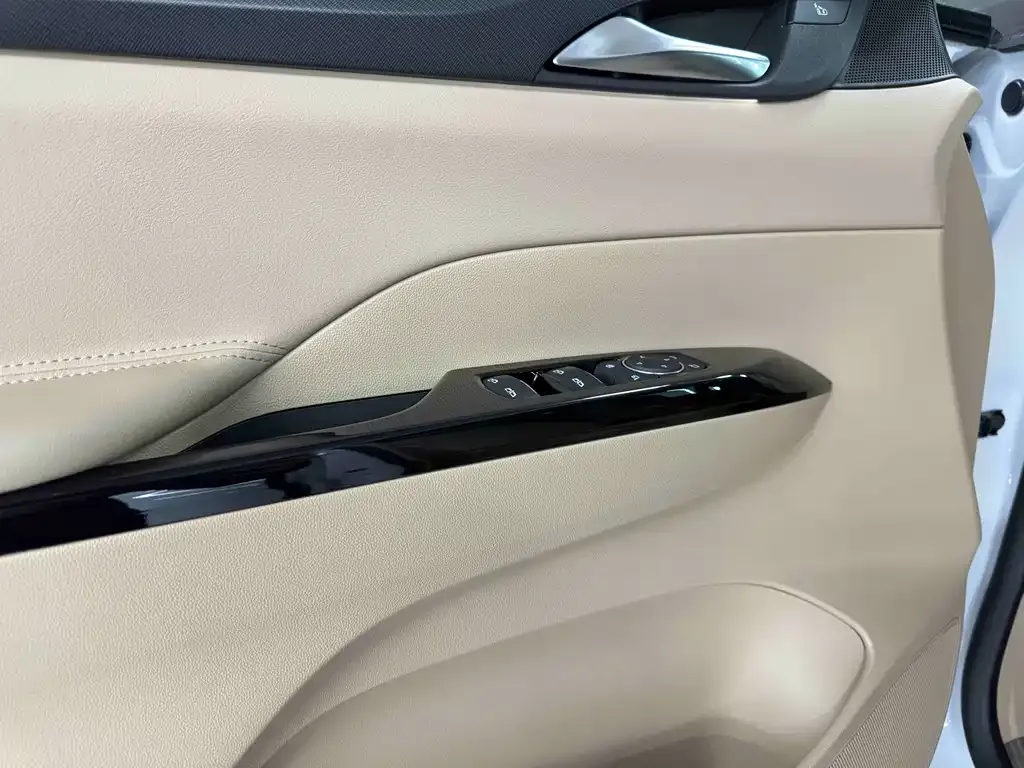 Buick GL8 Hybrid 2025 из CN, фото 10