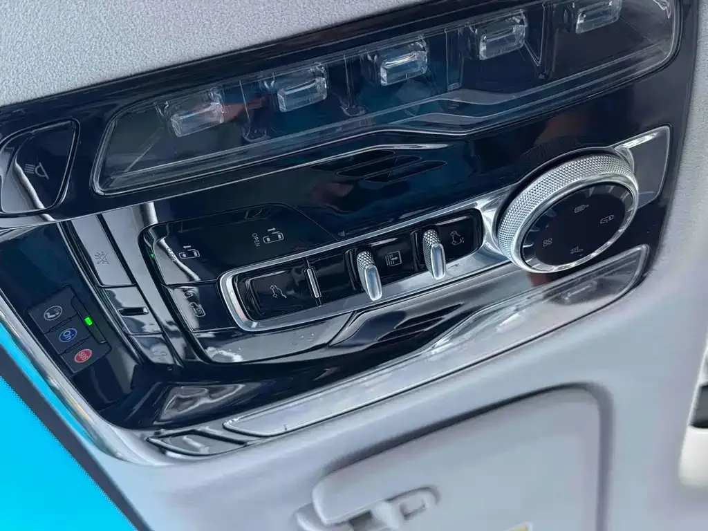 Buick Century 2023 из CN, фото 10