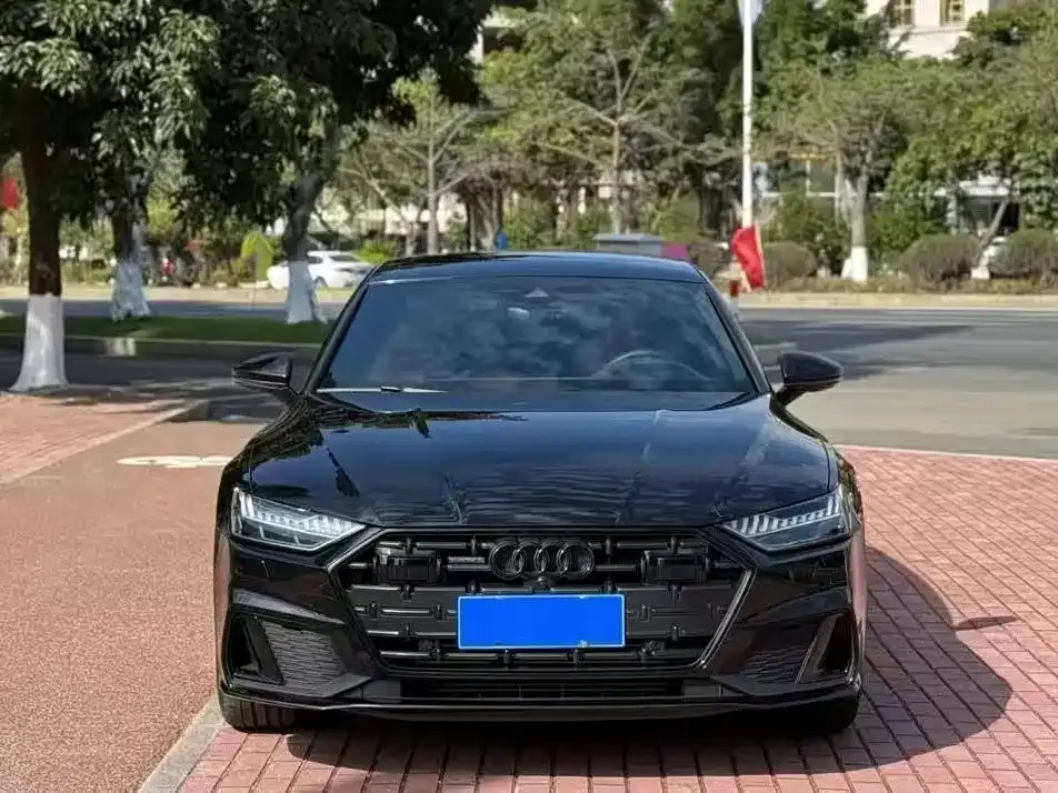 Audi A7L 2024 из CN, фото 7