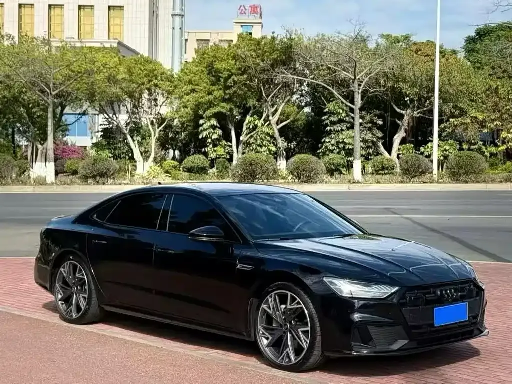 Audi A7L 2024 из CN, фото 6