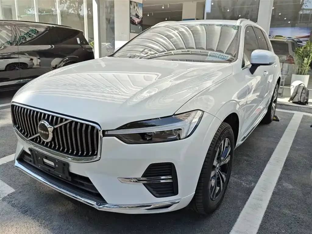 Volvo XC60 2024 из CN, фото 1