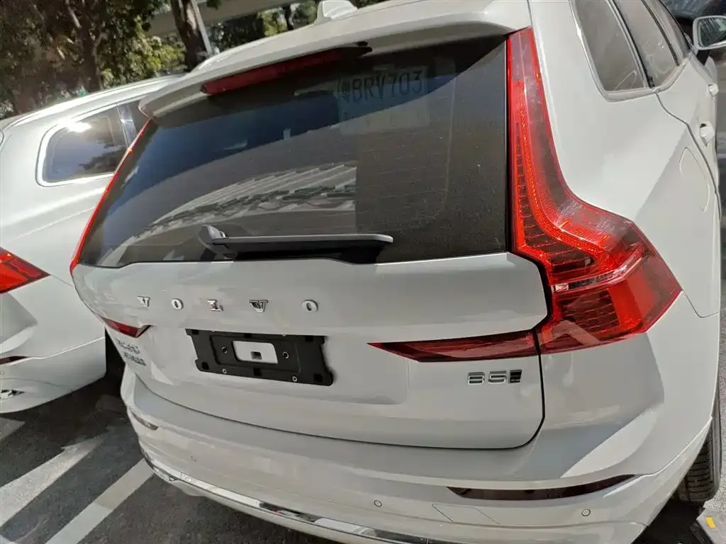 Volvo XC60 2024 из CN, фото 4