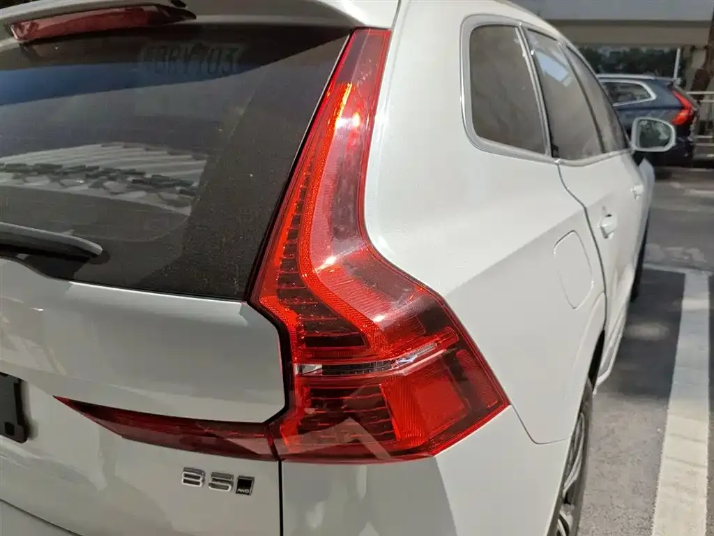 Volvo XC60 2024 из CN, фото 7