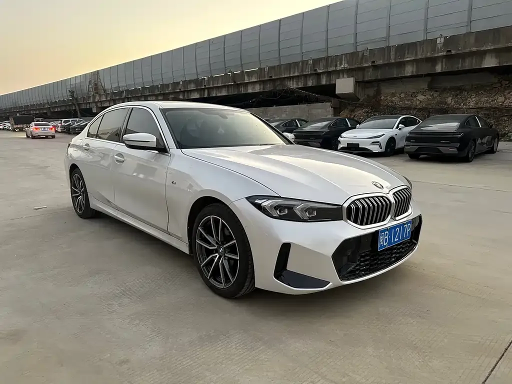 BMW 3 Series 2023 из CN, фото 3