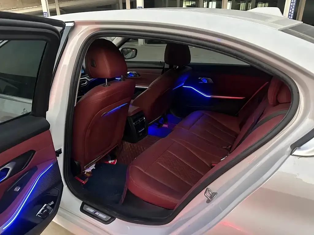BMW 3 Series 2023 из CN, фото 5