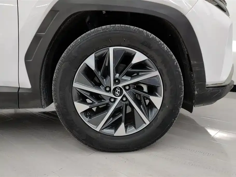 Hyundai Tucson — фото 3