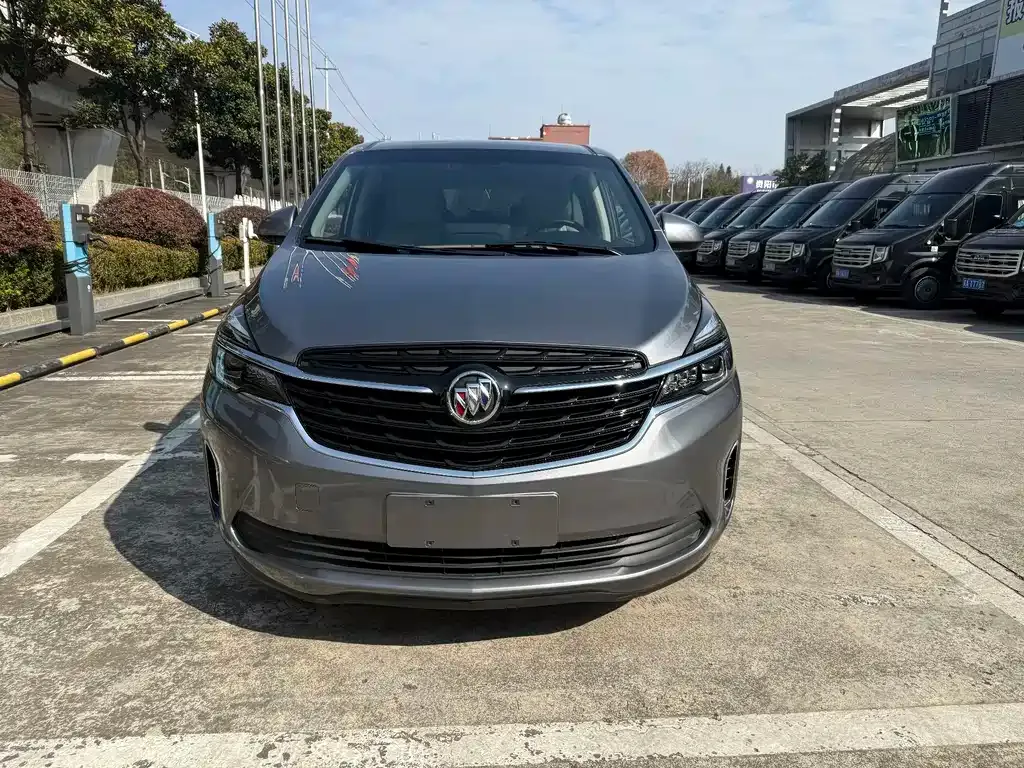 Buick GL8 2021 из CN, фото 1