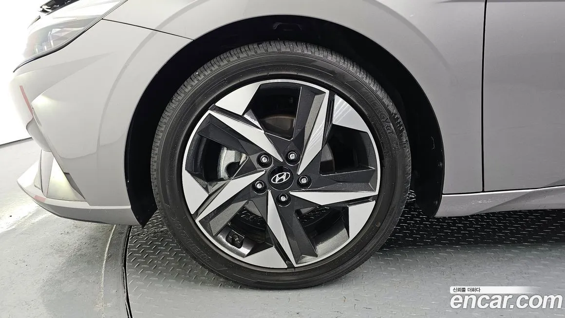 Hyundai AVANTE — фото 8