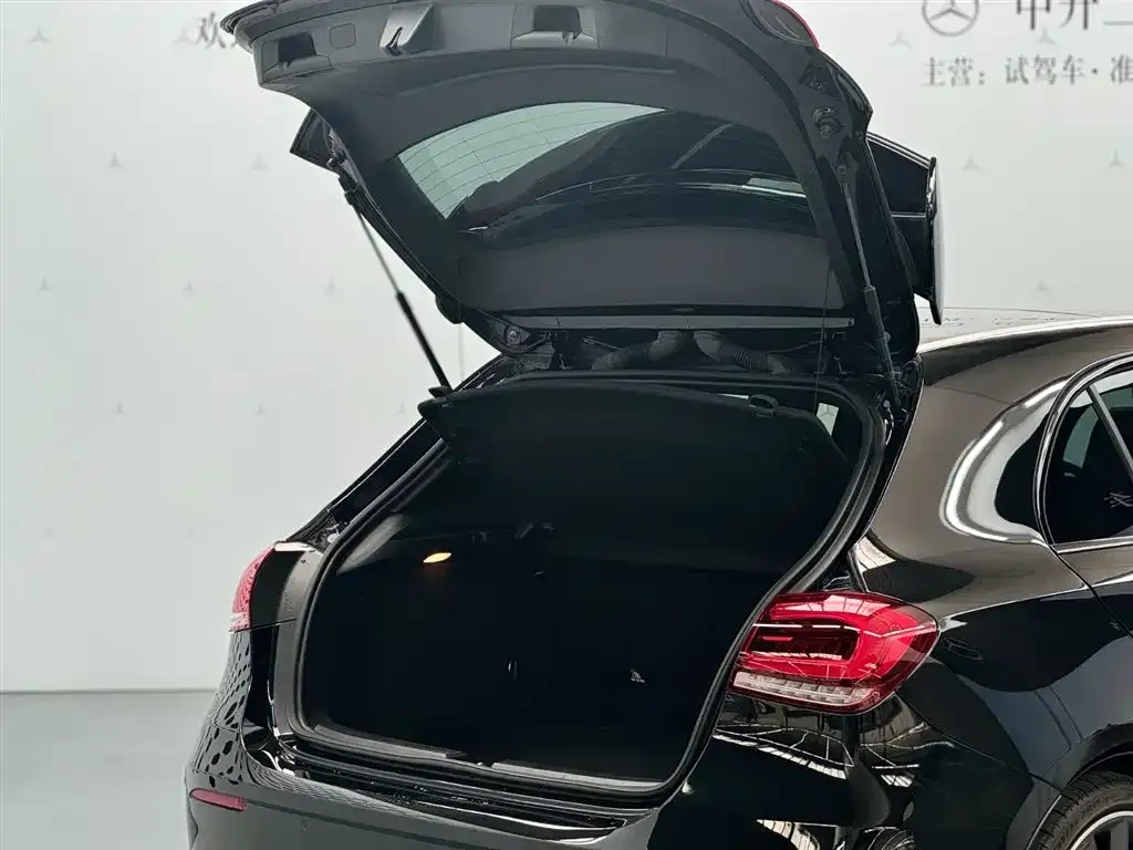 Mercedes-Benz A-Class AMG (Import) 2023 из CN, фото 3