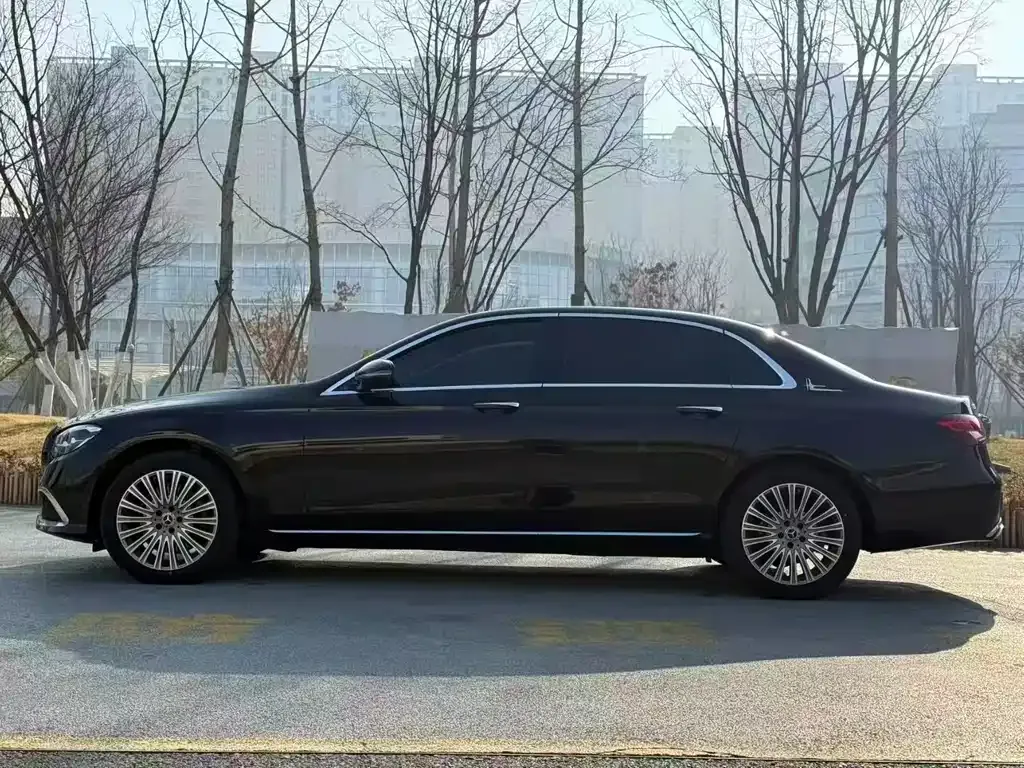 Mercedes-Benz E-Class 2023 из CN, фото 8