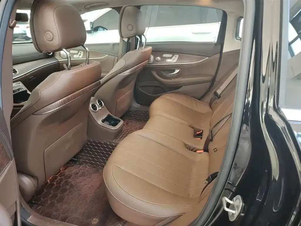 Mercedes-Benz E-Class 2022 из CN, фото 4