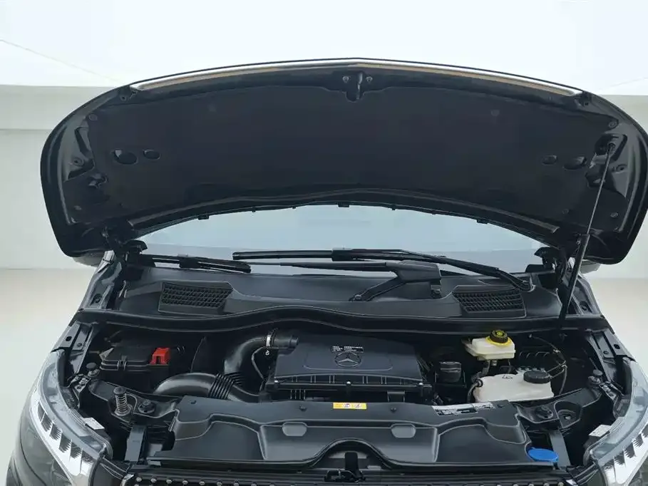 Mercedes-Benz V-Class 2024 из CN, фото 8