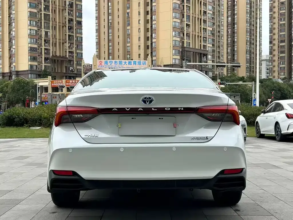 Toyota Avalon 2021 из CN, фото 8