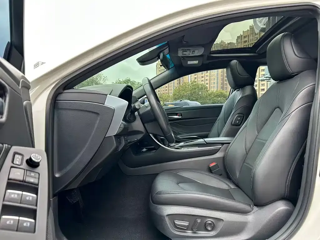 Toyota Avalon 2021 из CN, фото 2