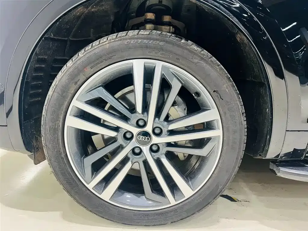 Audi Q5L 2023 из CN, фото 9