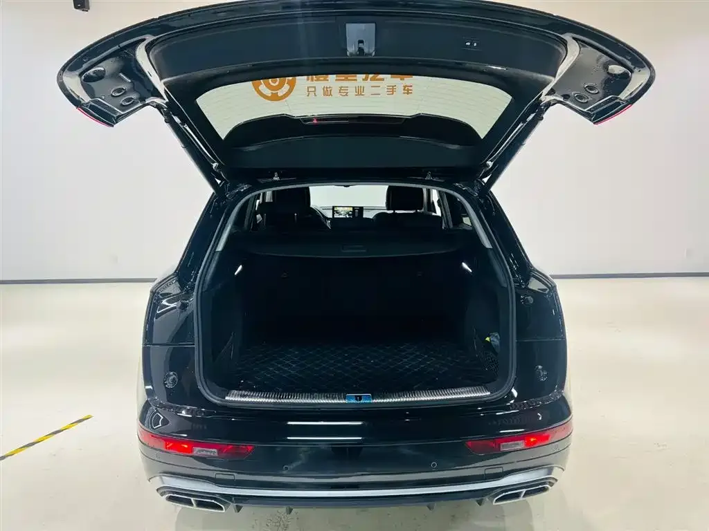Audi Q5L 2023 из CN, фото 5
