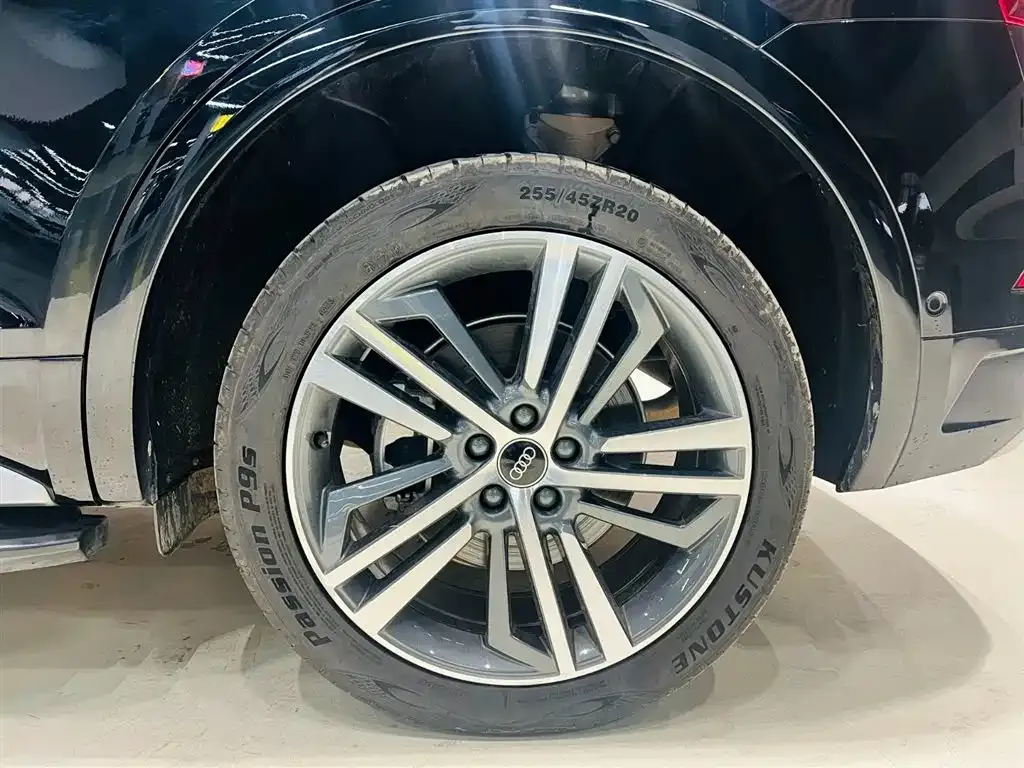 Audi Q5L 2023 из CN, фото 4
