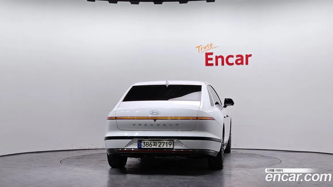 Hyundai Grandeur 2023 из KR, фото 3