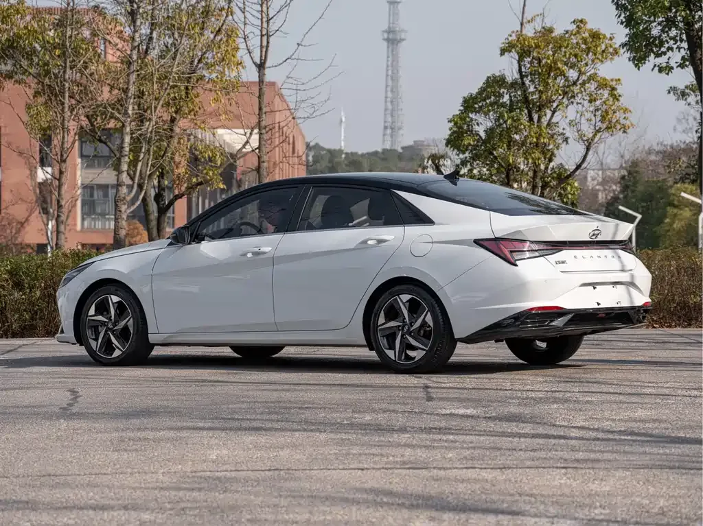 Hyundai Elantra 2021 из CN, фото 5