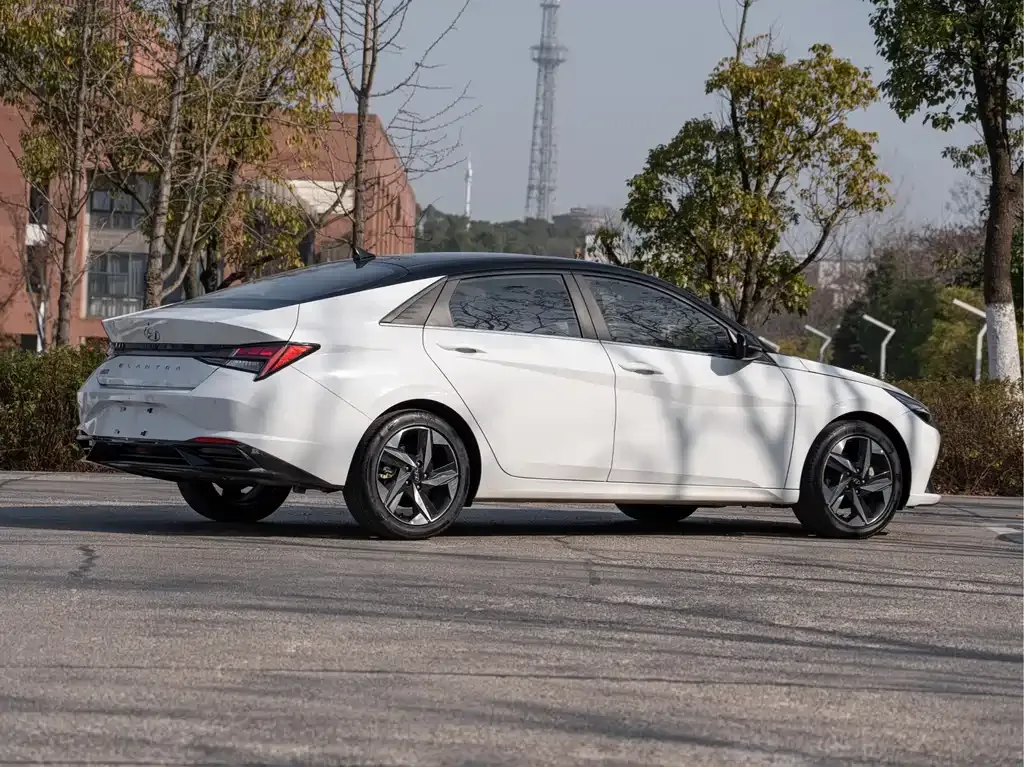Hyundai Elantra 2021 из CN, фото 10