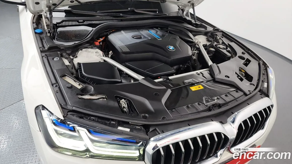 BMW 5-Series 2022 из KR, фото 8