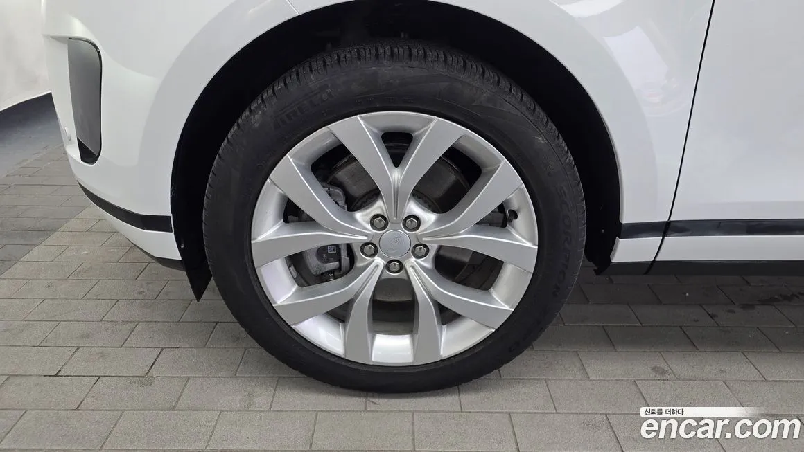 [object Object] Range Rover Evoque 2023 из KR, фото 5