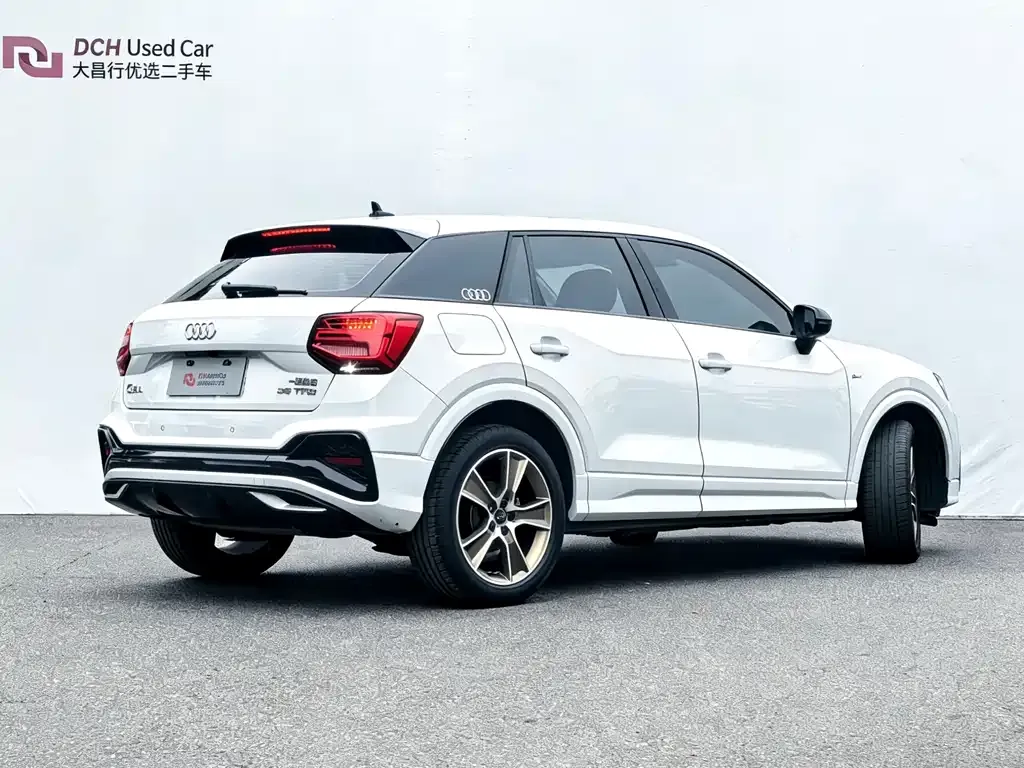 Audi Q2L 2023 из CN, фото 3