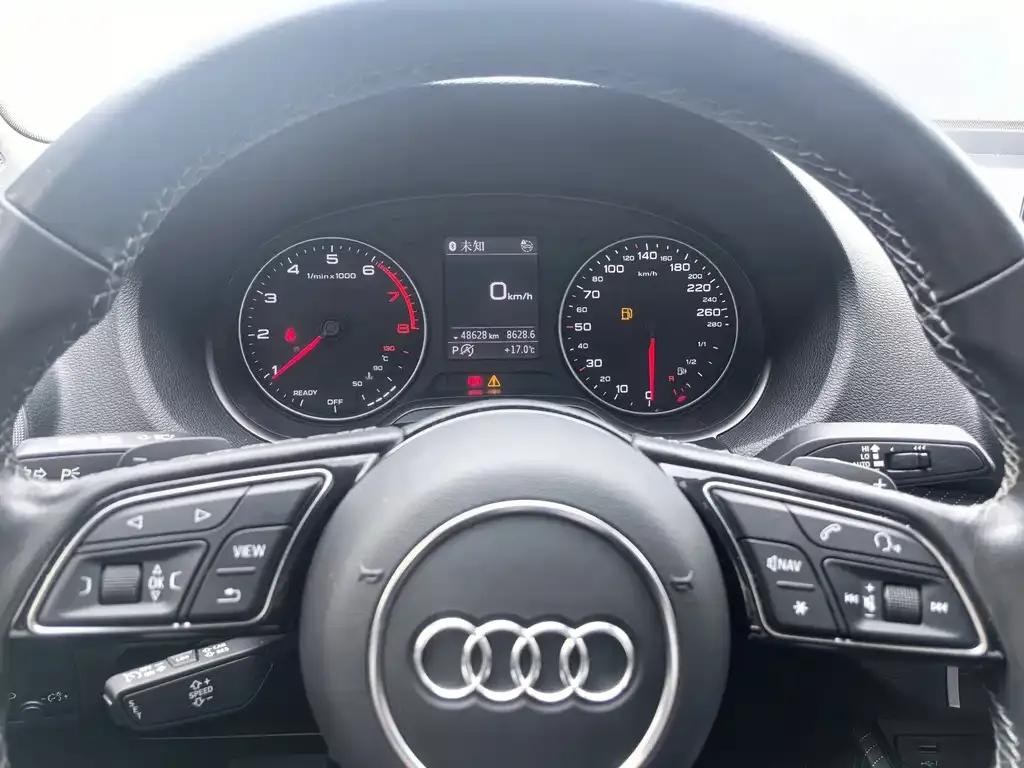 Audi Q2L 2023 из CN, фото 2