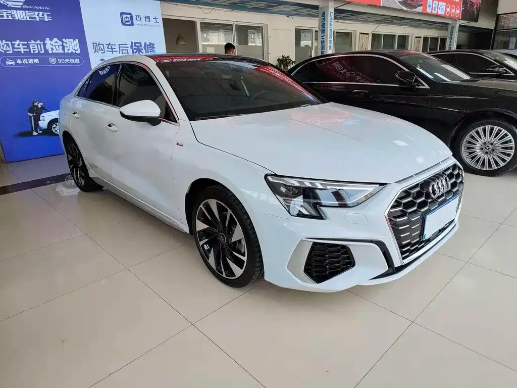 Audi A3 2023 из CN, фото 8