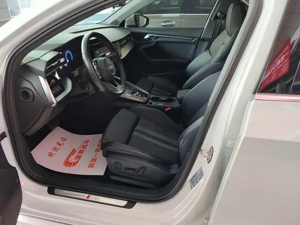 Audi A3 2023 из CN, фото 9