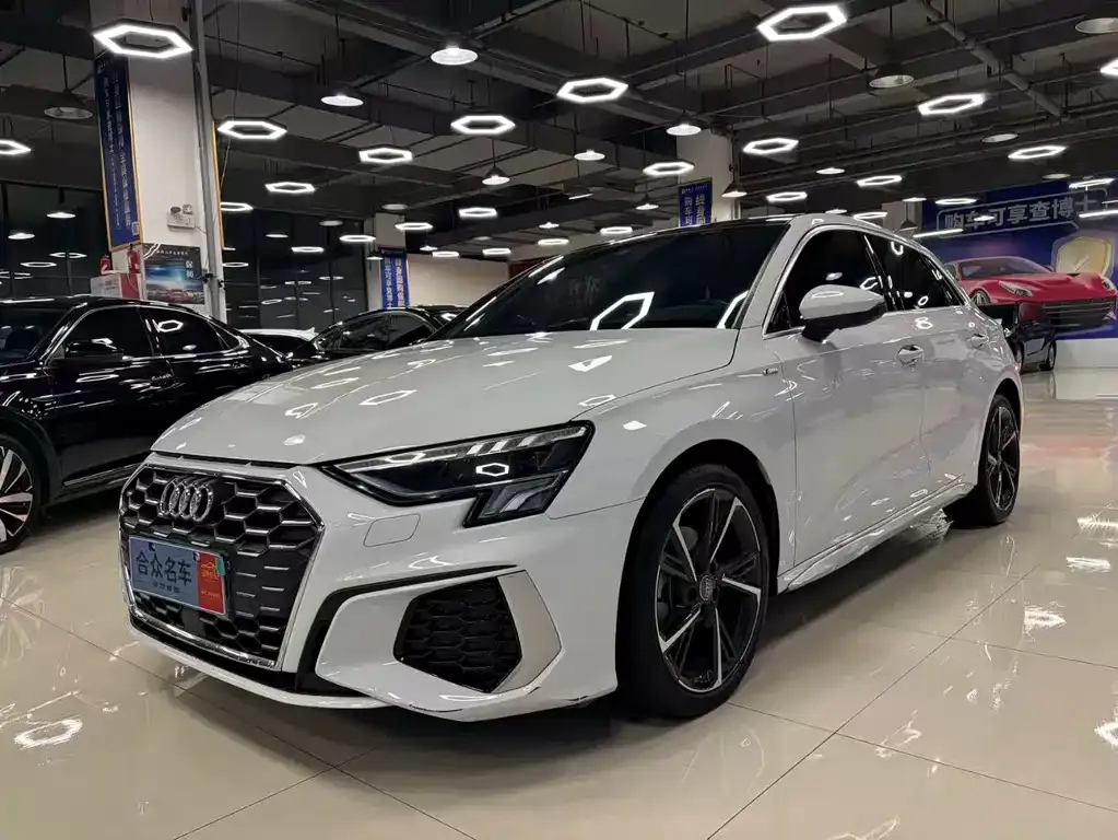 Audi A3 2022 из CN, фото 1