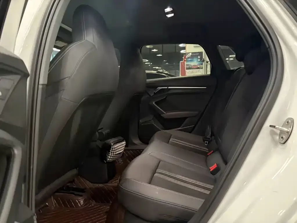 Audi A3 2022 из CN, фото 6