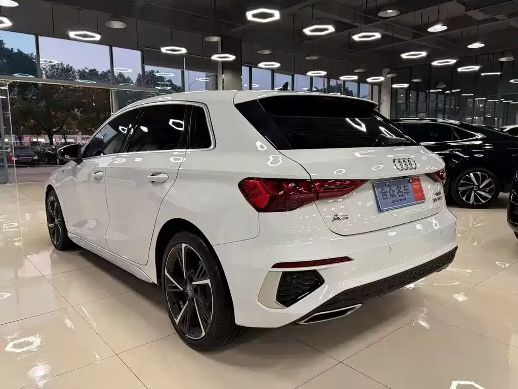 Audi A3 2022 из CN, фото 5