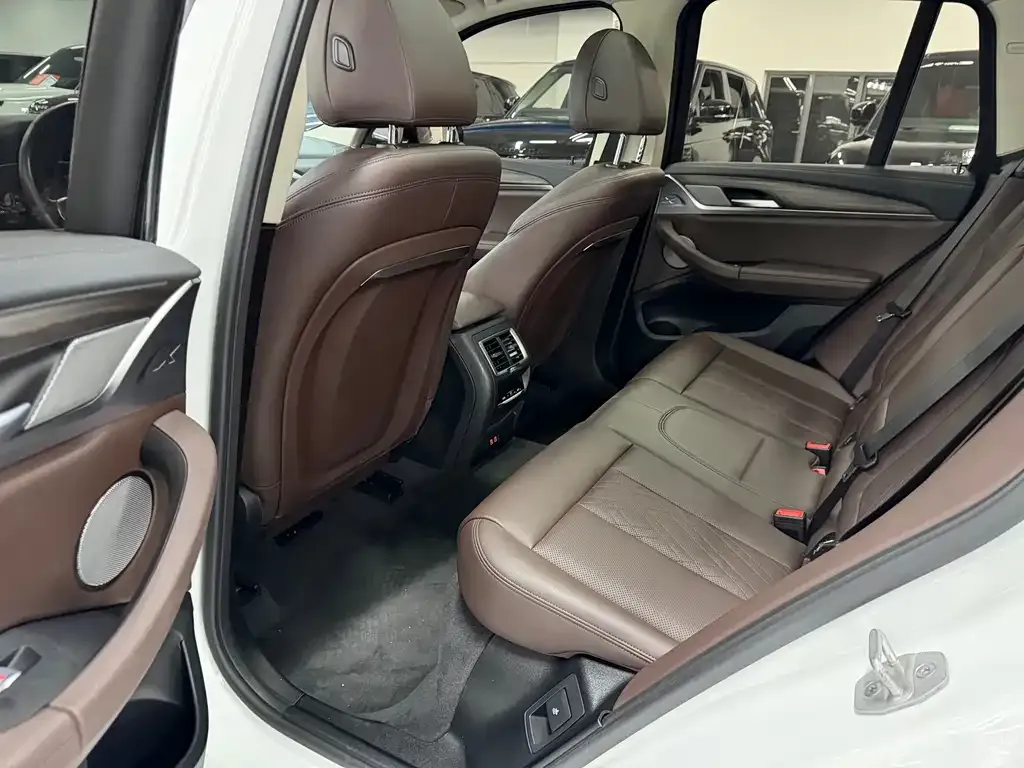 BMW X3 2021 из CN, фото 4