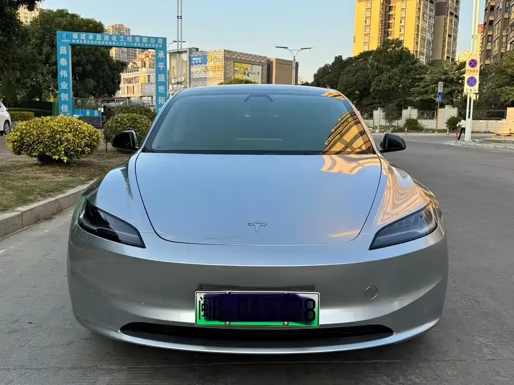 Tesla Model 3 2024 из CN, фото 8