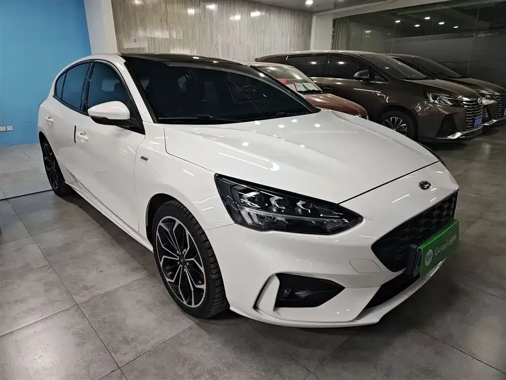 Ford Focus 2021 из CN, фото 7