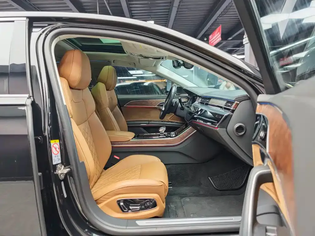 Audi A8 2022 из CN, фото 6